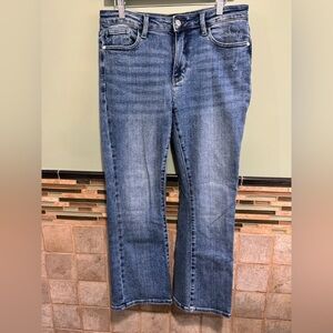 Judy Blue, Women, 9/29 Mid Rise Cropped Bootcut Jeans.